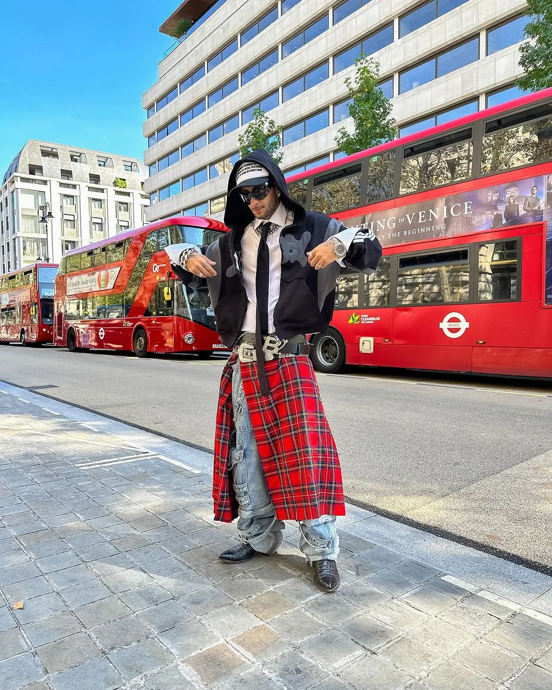 Influencer campaign: street style